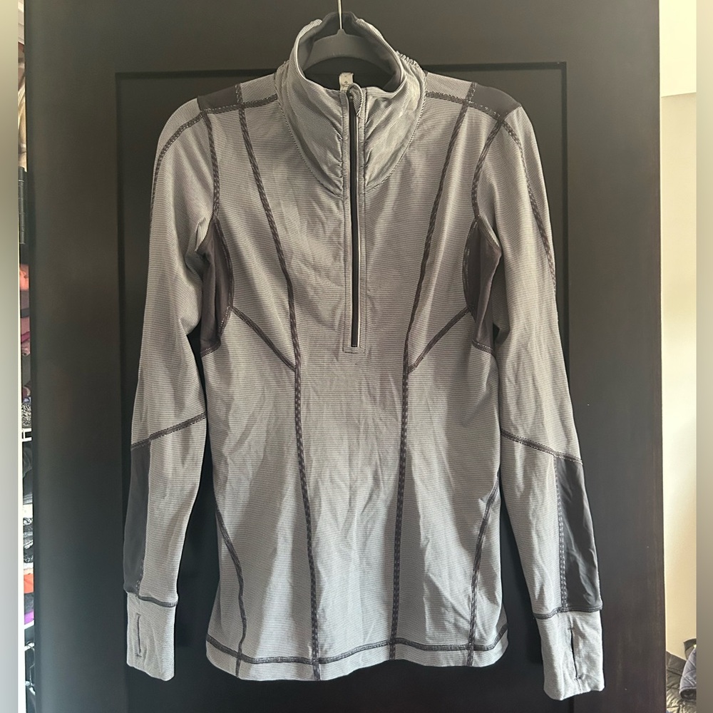 Lululemon Size 8 1/2 Zip Pullover Top